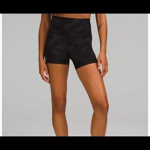 Lululemon Wunder Train 4” Shorts